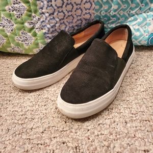 Slip on loafer 7.5 Black